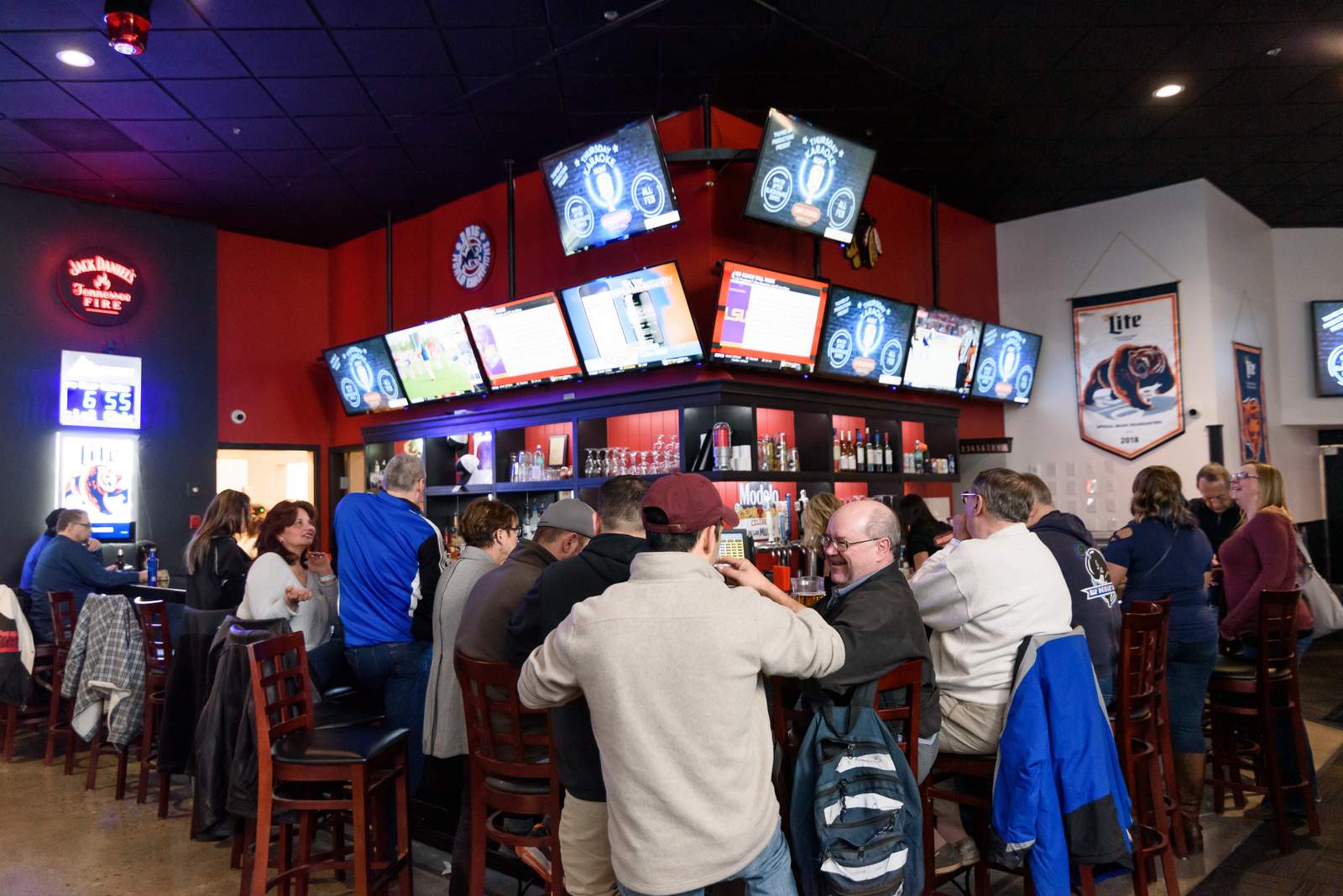 Poplar Creek Bowl – BarDown Sports Grill